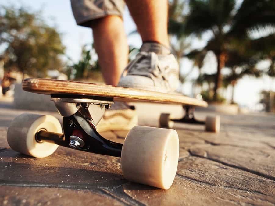 lunch Hidden Melting Skateboard vs. Longboard for Commuting: Which One Is Better? – True Commuter